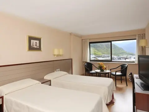 Hotel Comtes d'Urgell - Photo 3