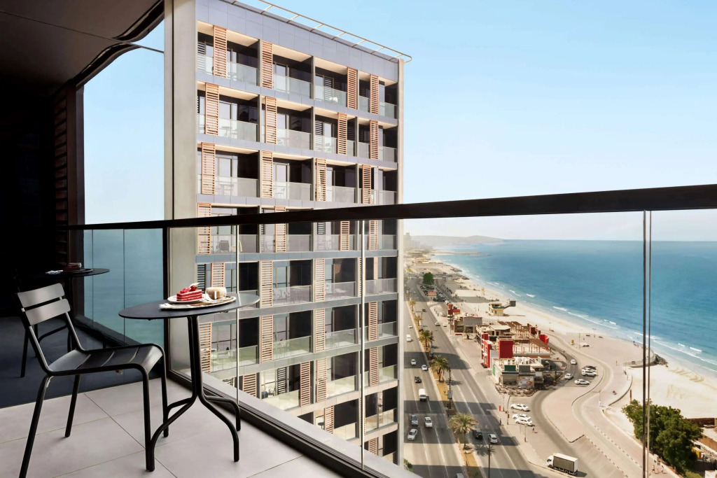 Wyndham Garden Ajman Corniche - Photo 3