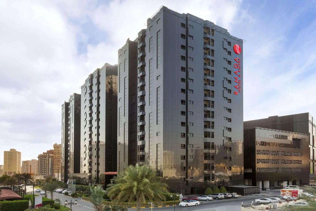 Ramada Hotel & Suites by Wyndham Ajman - Photo 1