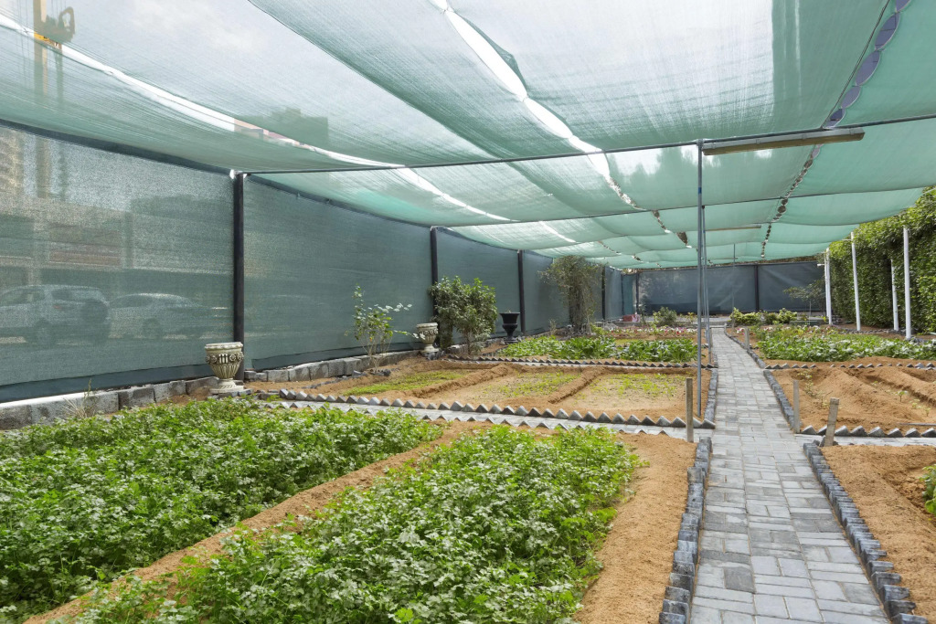 Ramada Hotel & Suites by Wyndham Ajman - Photo 2