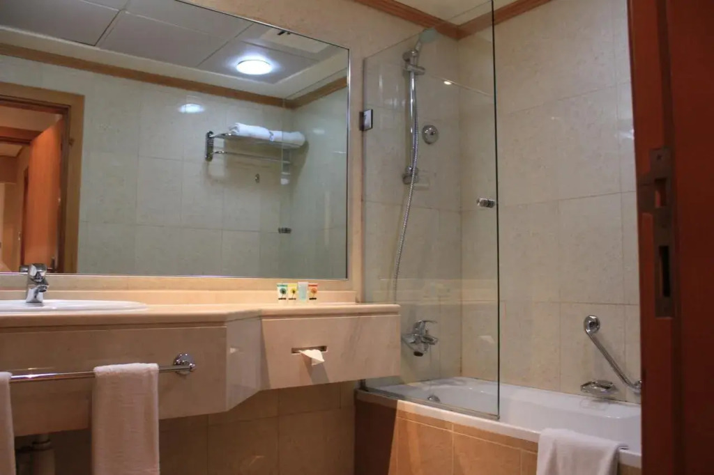 TIME Opal Hotel Apartments - Photo 1