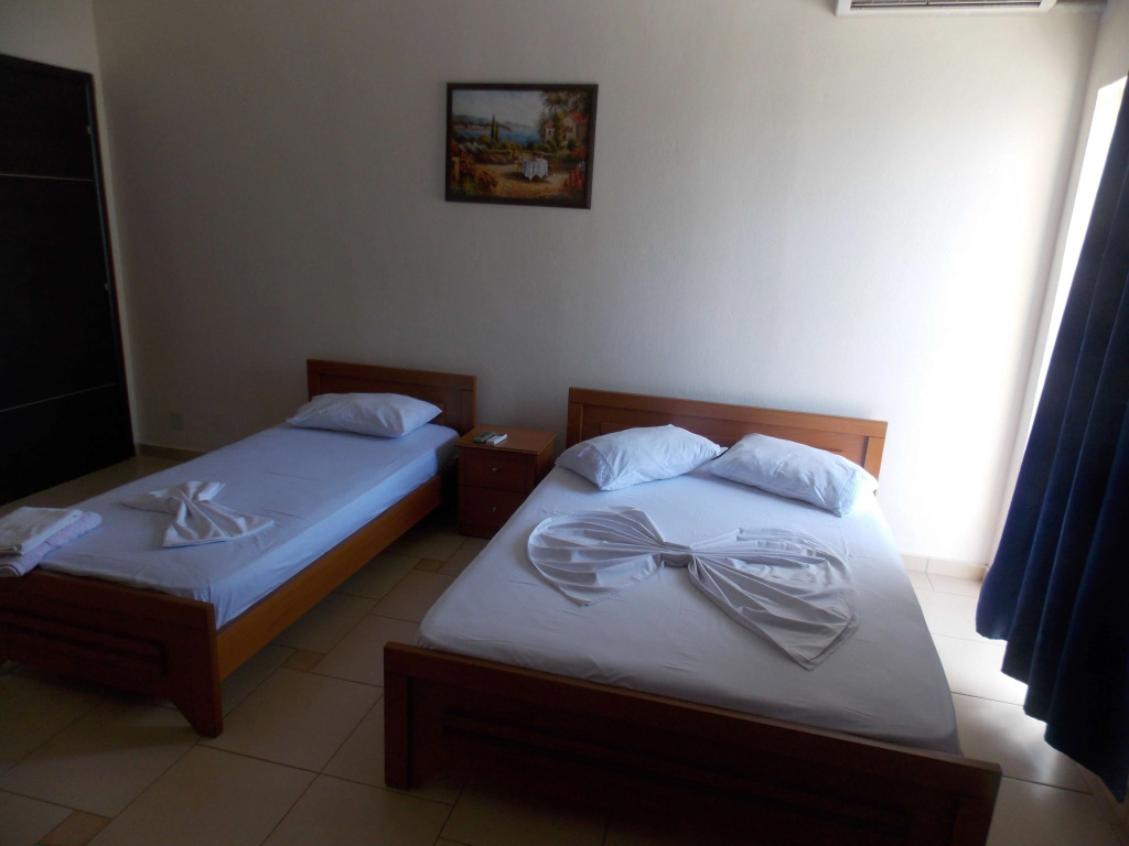 Hotel Rixhi - Foto 2