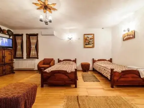 Family Hotel Adjev Han - Photo 2