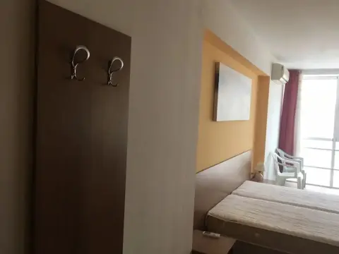 Afrodita II - Photo 2