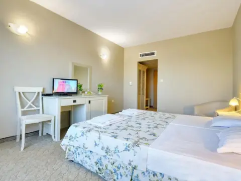 Alekta Hotel - Photo 3