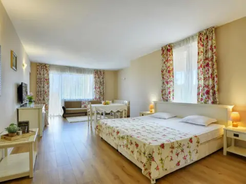 Alekta Hotel - Photo 4