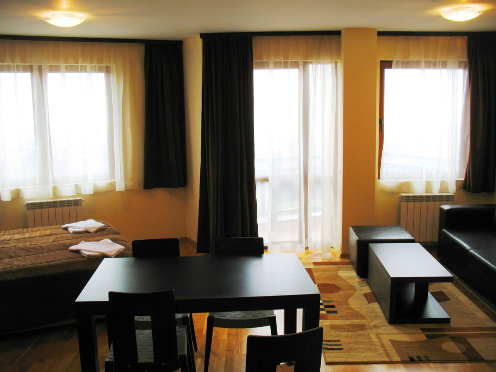 All Seasons Club - Photo 4