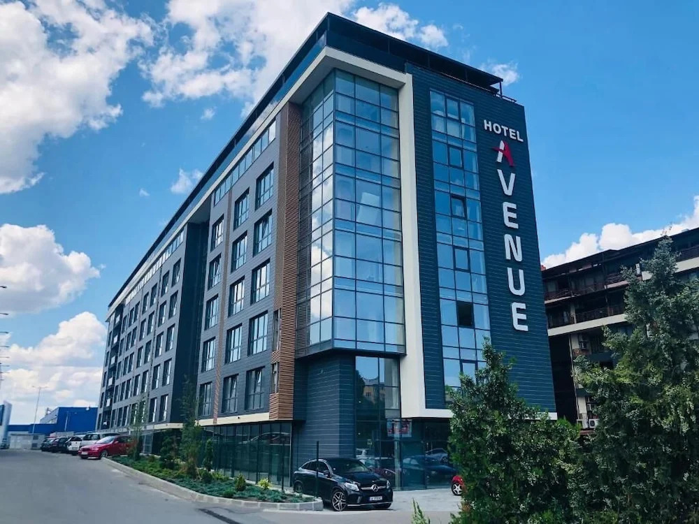 AVENUE DELUXE