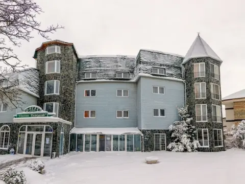 Chateau Vaptzarov Hotel - Photo 1