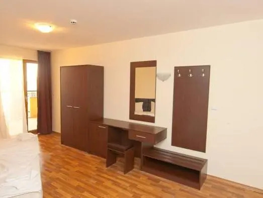 GOLDEN RAINBOW APARTHOTEL