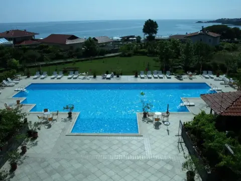 Hotel Ambelitz - Photo 2