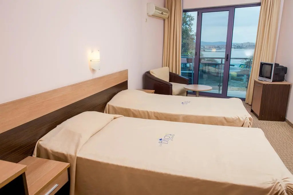 HOTEL BIJOU