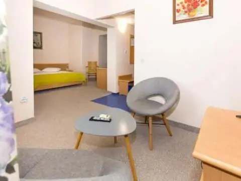 Hotel Briz 2 - Photo 2