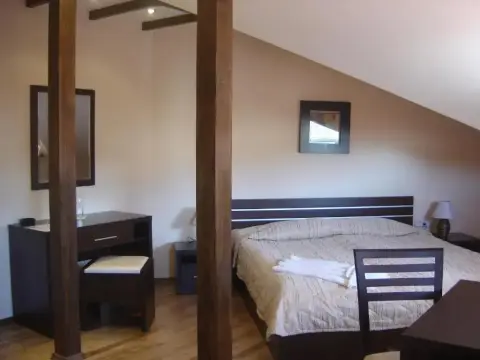 Family Hotel Eterno - Photo 1