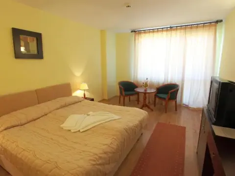 Family Hotel Eterno - Photo 2
