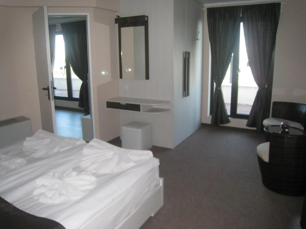 Hotel Milano - Photo 2