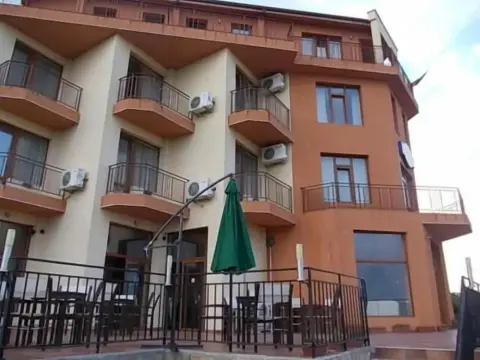 Hotel Regina - Photo 1