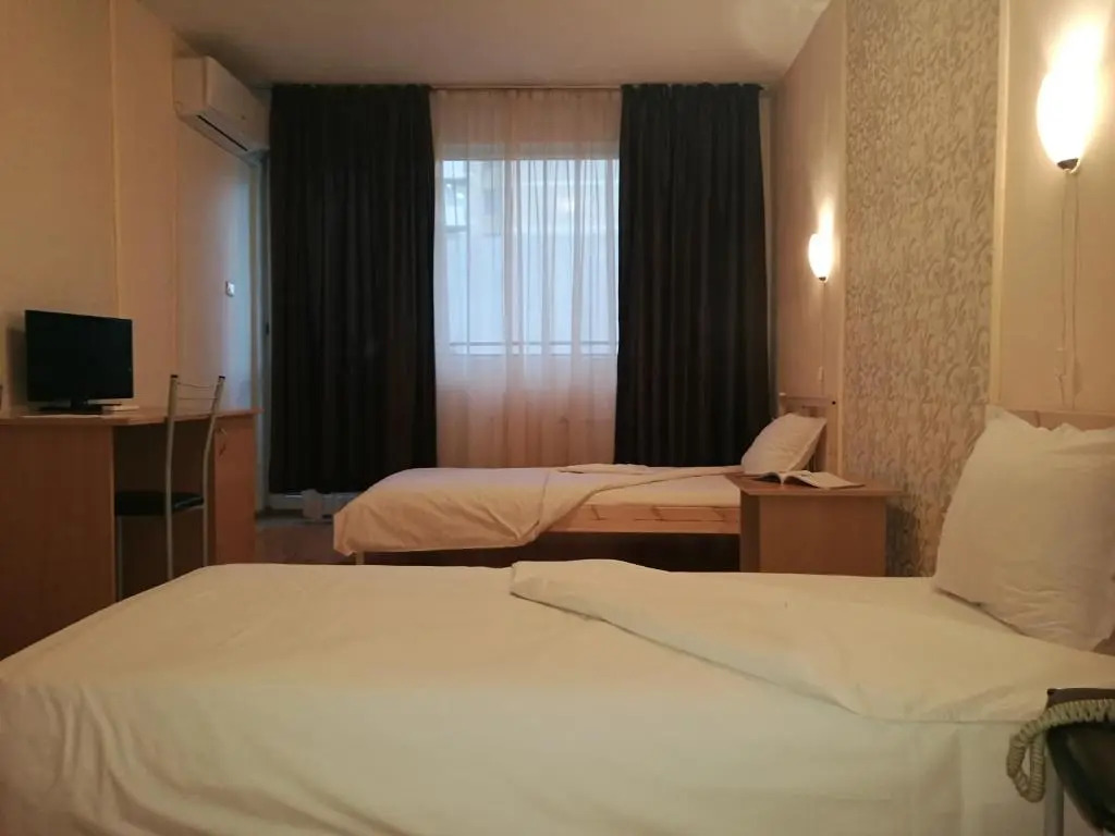 Hotel Sorbona - Photo 4