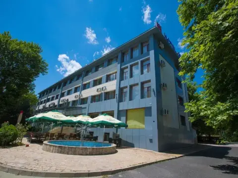Hotel Ustra - Photo 1