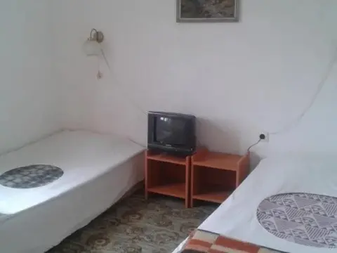 Krimski Guest House And Bungalows - Photo 4