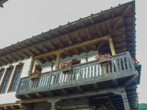 Leshtenski Rai Guest House - Photo 1