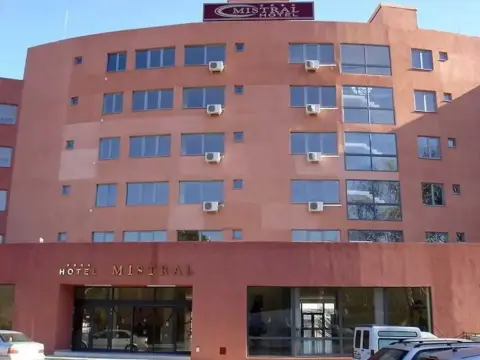 Mistral Hotel - Photo 2