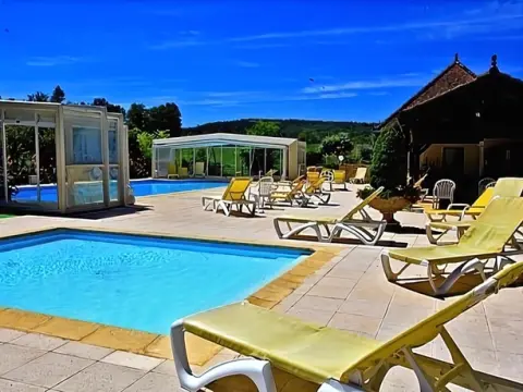 Mistral Hotel - Photo 4