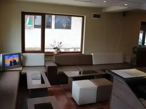 Nevada Aparthotel - Photo 3