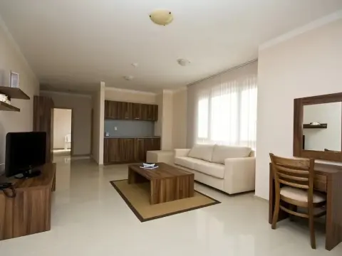 Paradise Bay Hotel - Photo 4