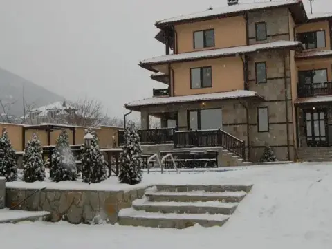 Saint George Complex - Photo 3