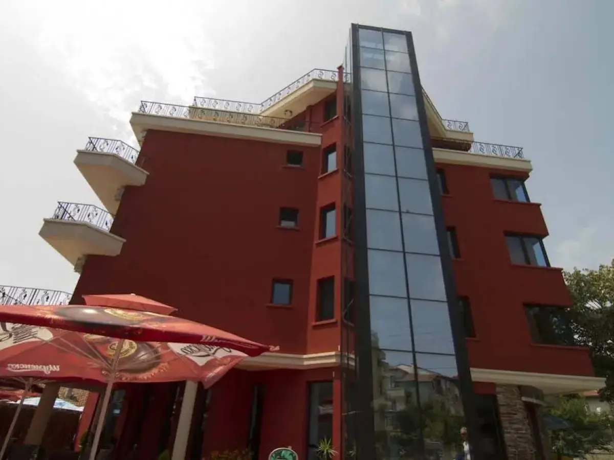Salena Plaza Hotel