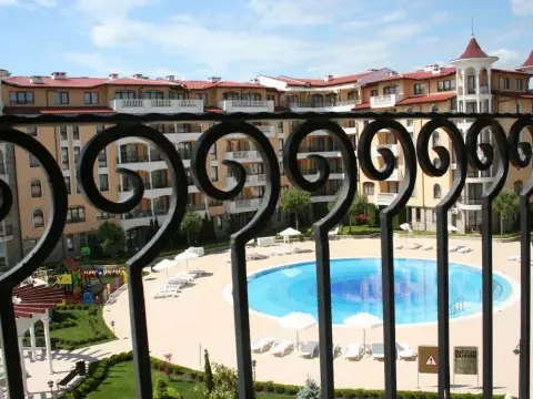 VM Apartments Royal Sun - Photo 4