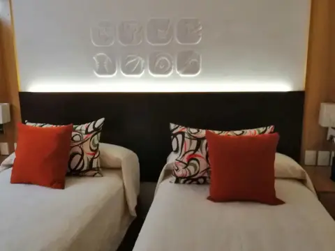 Hotel Deportivo - Photo 3