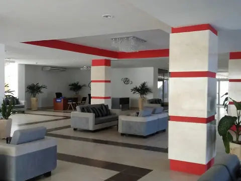 Hotel Deportivo - Photo 2