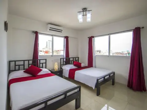 Luxury Neptuno Apartment - Photo 4