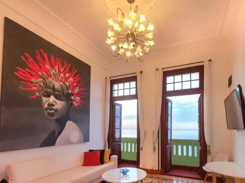 Residencia Vista Real - Photo 2