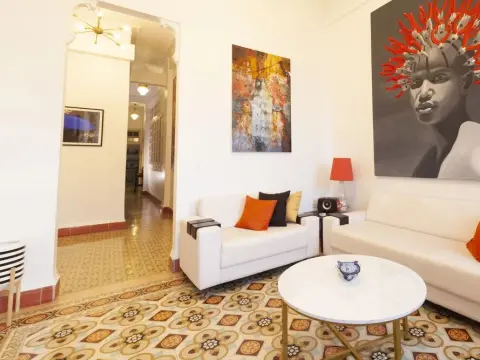 Residencia Vista Real - Photo 3