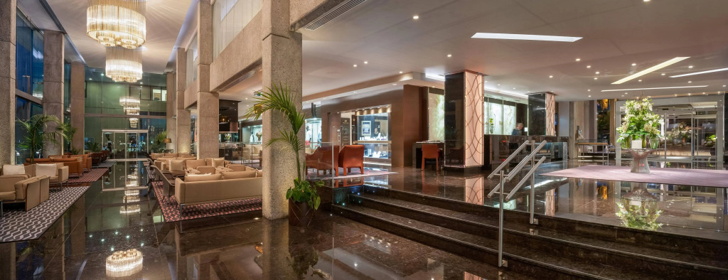 Amathus Beach Hotel Limassol - Photo 1