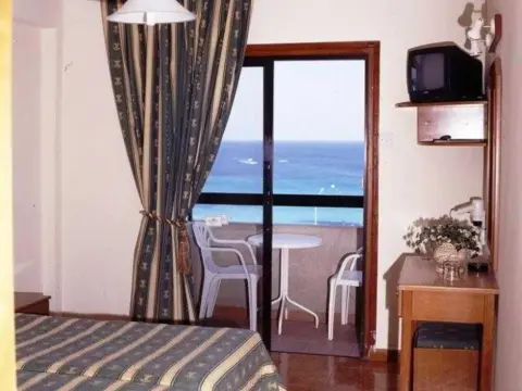 Chrystalla - фото 2