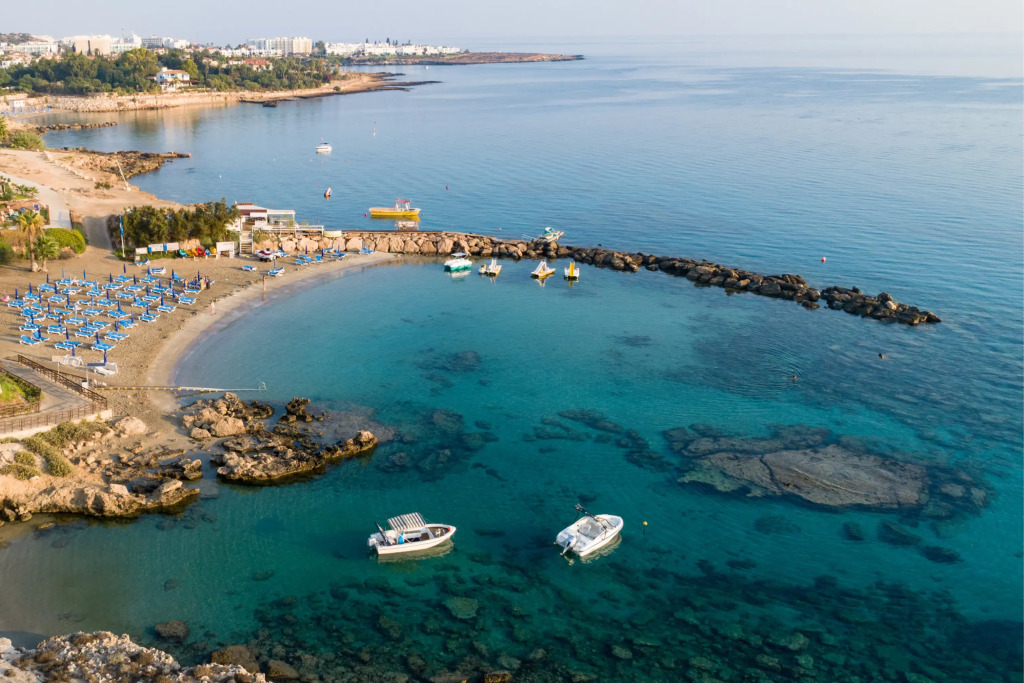 Cavo Maris Beach Hotel