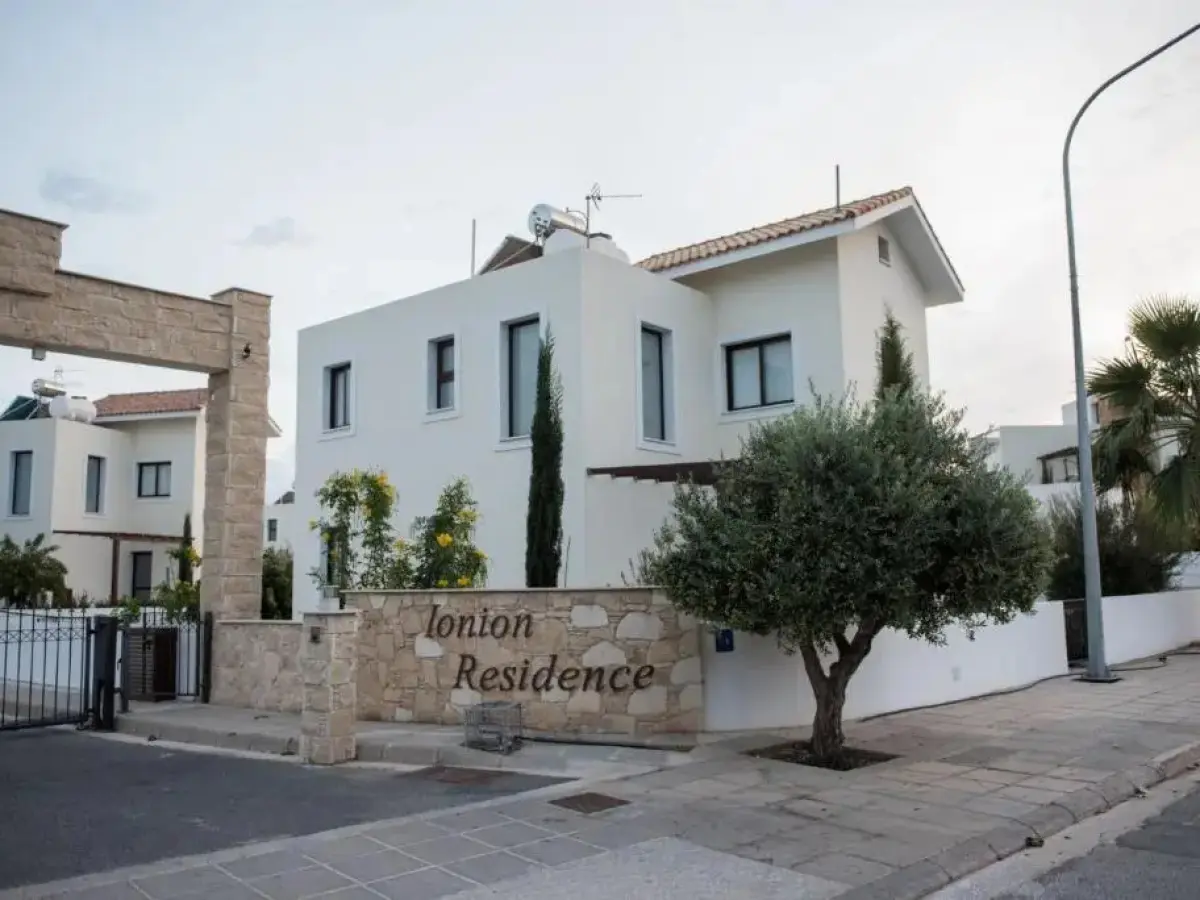 Sea Breeze Villa