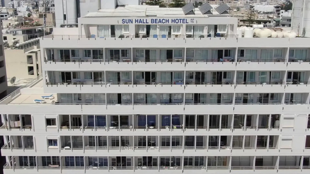 SUN HALL BEACH APTS