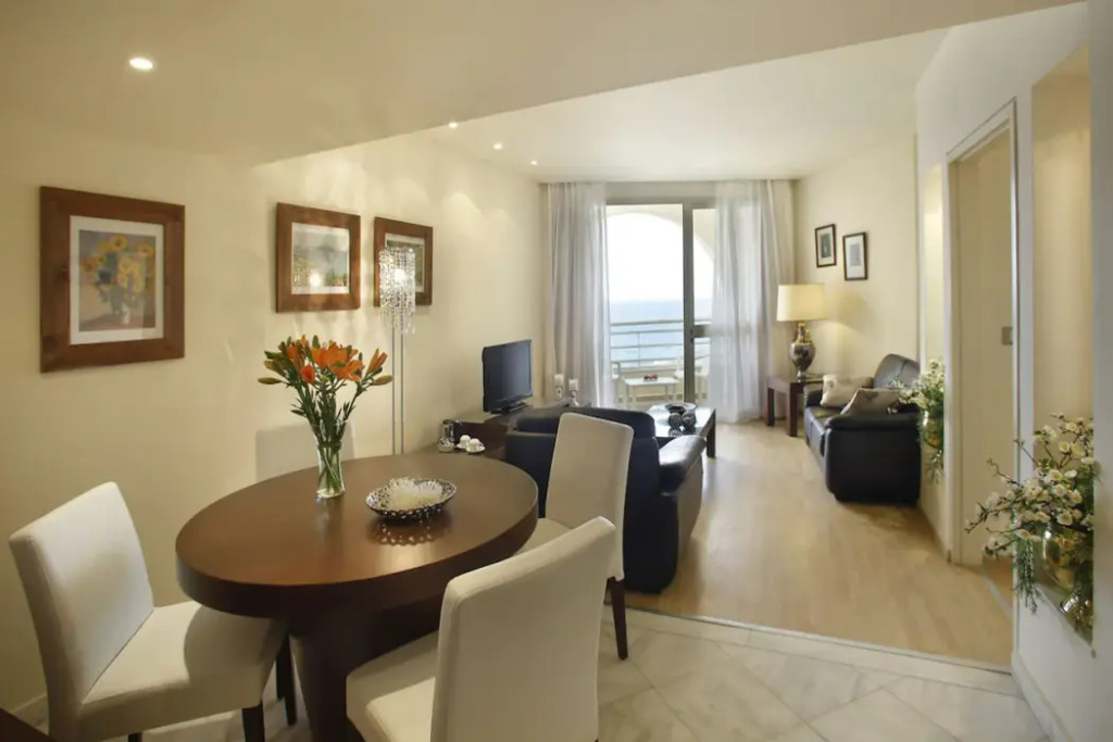 The Golden Coast Beach Hotel - Foto 3