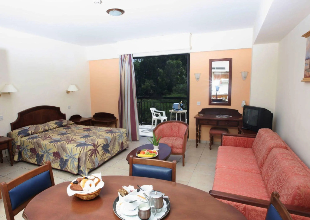 Tsokkos Gardens Hotel & Hotel Apartments - фото 2