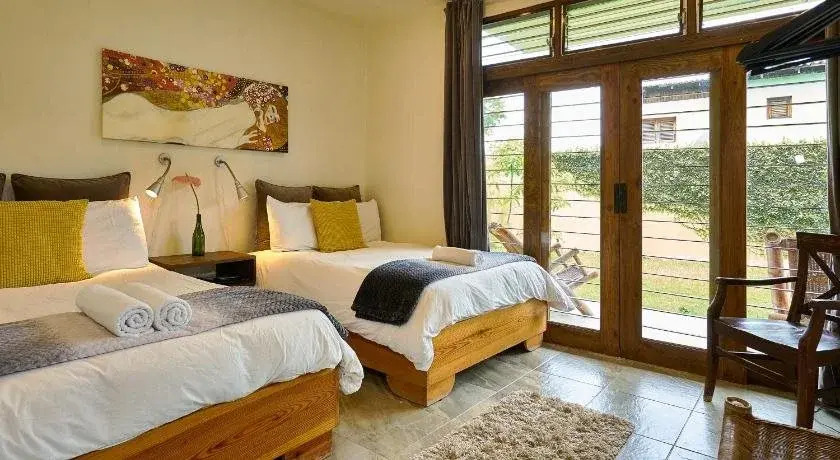 Jarabacoa Mountain Hostel - Photo 2