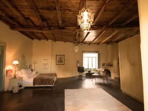 Barbara’s House - Photo 1