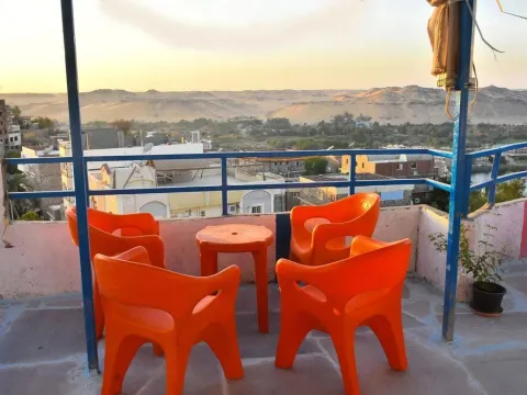 Captain Guest House - Photo 3