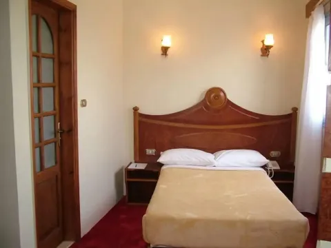 Casablanca Hotel - Photo 2