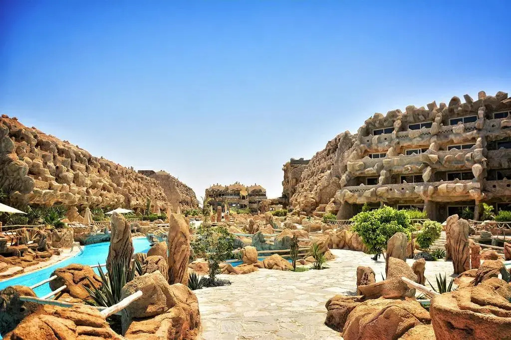 Caves Beach Resort - Adults Only