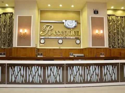 Chain Luxe Paradise Hotel - Photo 1